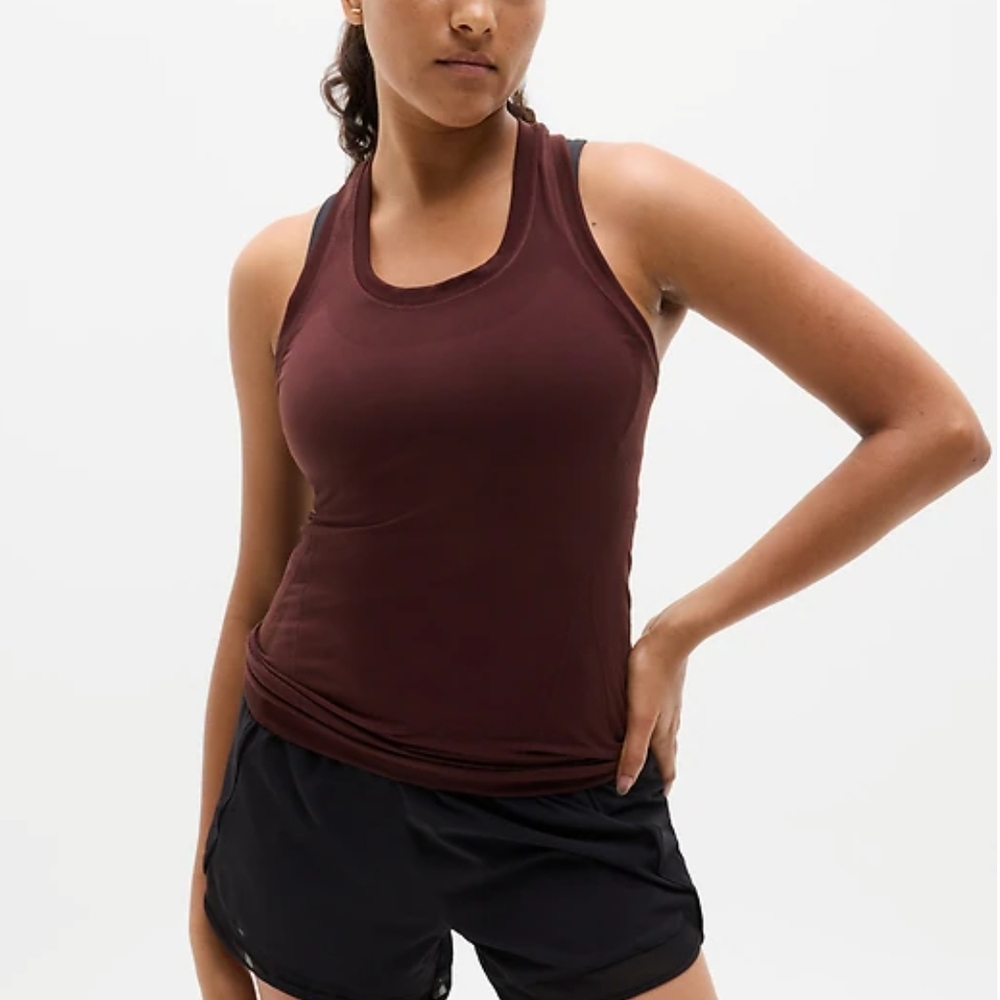 Athleta Momentum Tank Top Garnet Size Large NWT